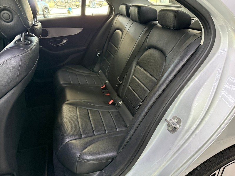 Mercedes-Benz C-class - Stargate Auto - Image 11