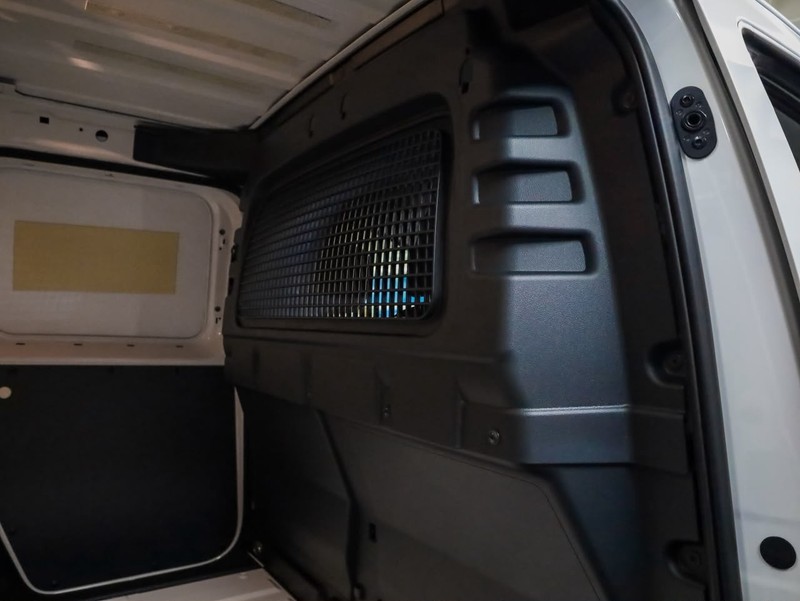 Volkswagen Caddy - Hatfield VW Bryanston - Image 12