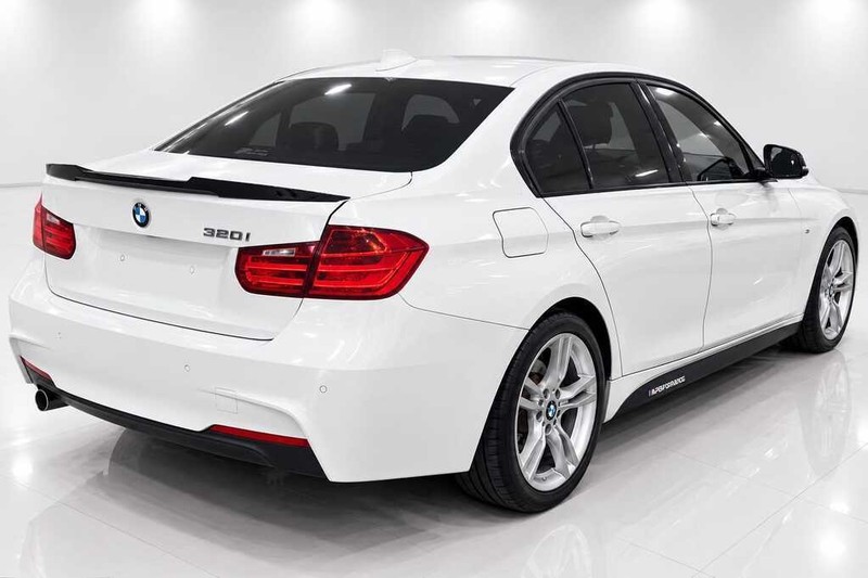 BMW 3 Series - Bluebird Motors - Image 3