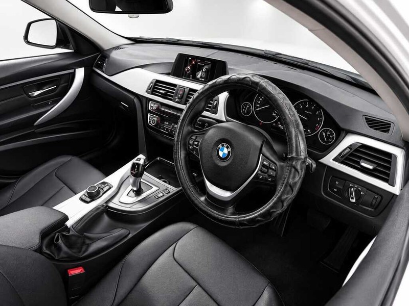 BMW 3 Series - Bluebird Motors - Image 6