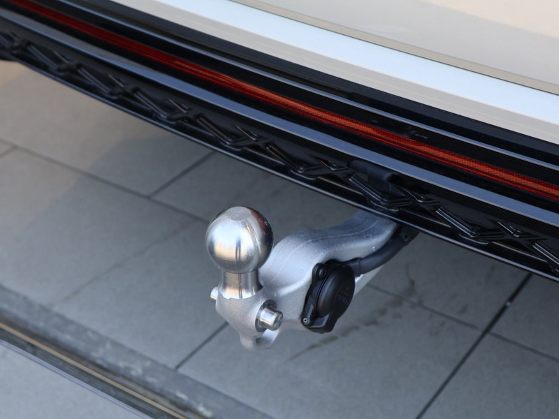 Volkswagen Touareg - Hatfield VW Pretoria - Image 7