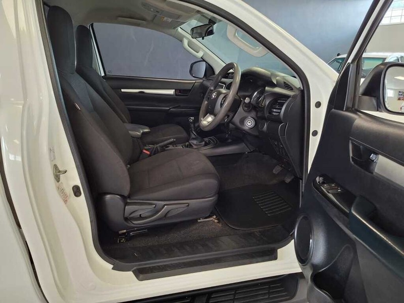 Toyota Hilux - Cargen Auto - Image 10