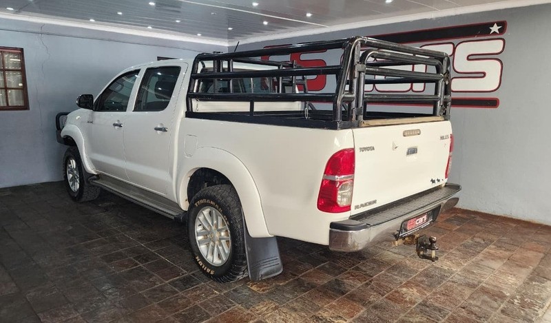 Toyota Hilux - FS Cars - Image 6