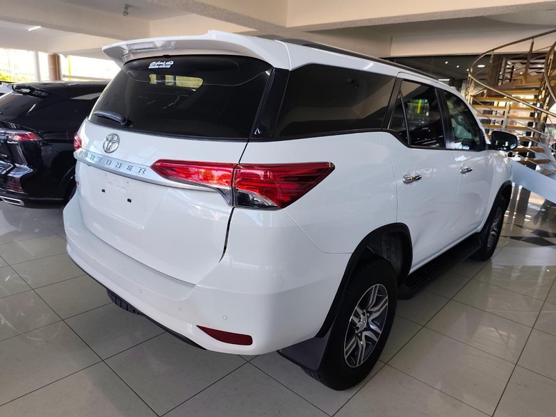 Toyota Fortuner - Bruma Nissan - Image 2