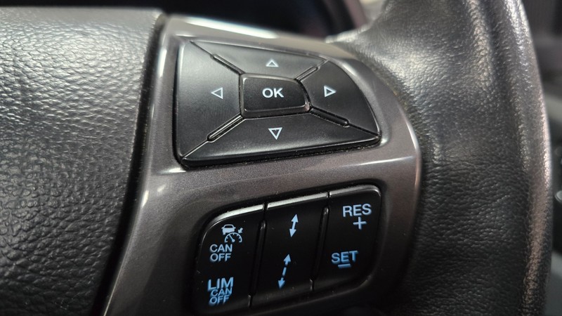 Ford Everest - Hatfield VW Northcliff - Image 9
