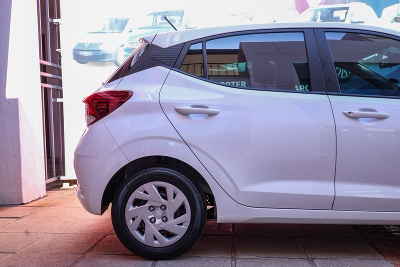 Hyundai Grand i10 - Hatfield VW Commercial - Image 8