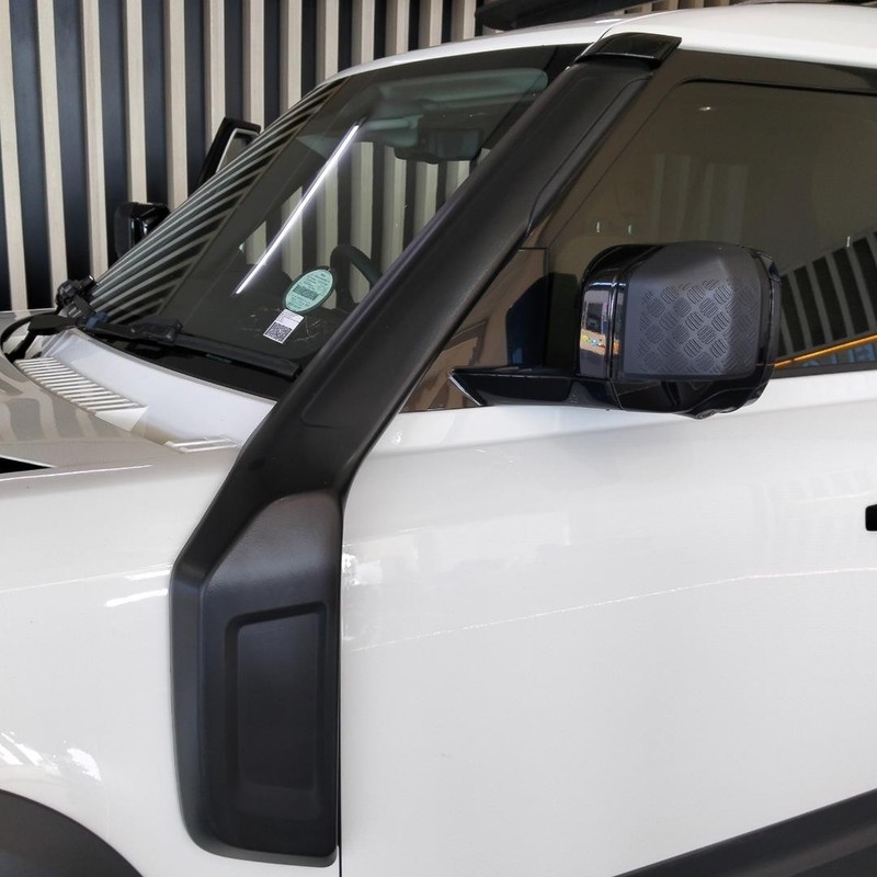 Land Rover Defender - Honda Vaal - Image 11