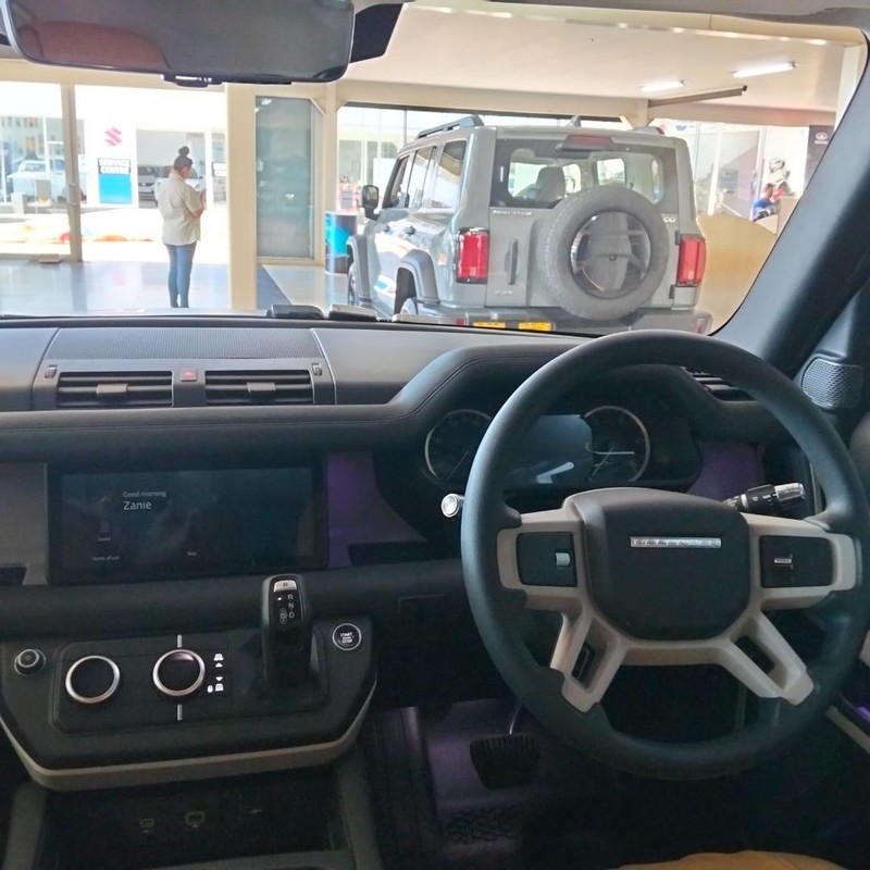 Land Rover Defender - Honda Vaal - Image 10