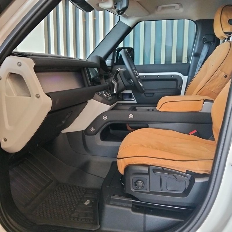 Land Rover Defender - Honda Vaal - Image 6