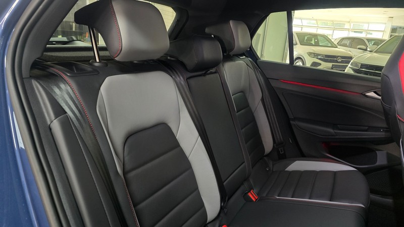 Volkswagen Golf - Hatfield VW Northcliff - Image 11