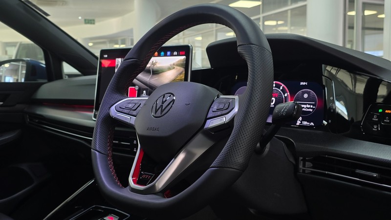 Volkswagen Golf - Hatfield VW Northcliff - Image 12