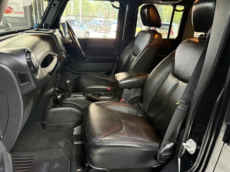 Jeep Wrangler - Stargate Auto - Image 10