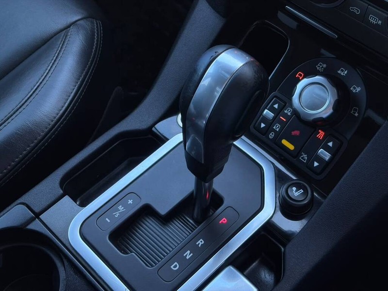 Land Rover Discovery - Authentique Autos - Image 16