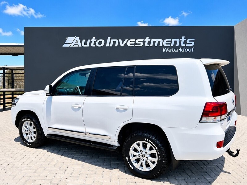 Toyota Land Cruiser - Auto Investments Waterkloof - Image 4