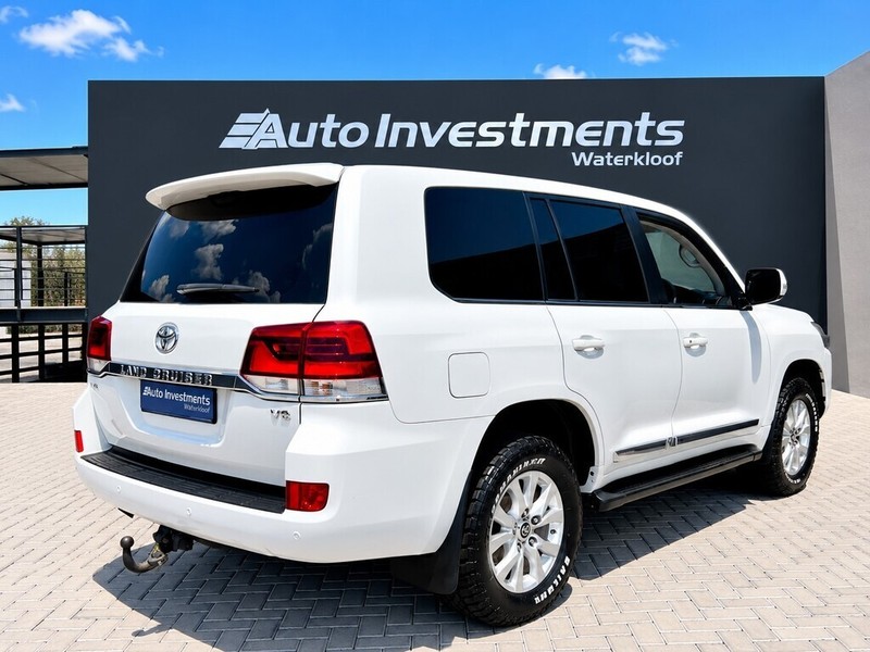 Toyota Land Cruiser - Auto Investments Waterkloof - Image 3
