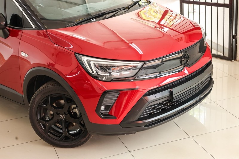 Opel Crossland - OMODA JAECOO Hatfield - Image 3