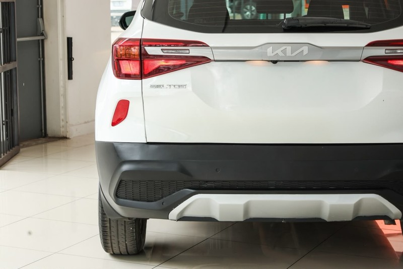 Kia Seltos - OMODA JAECOO Hatfield - Image 7