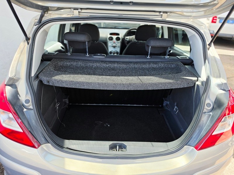 Opel Corsa - Motortoria - Image 9