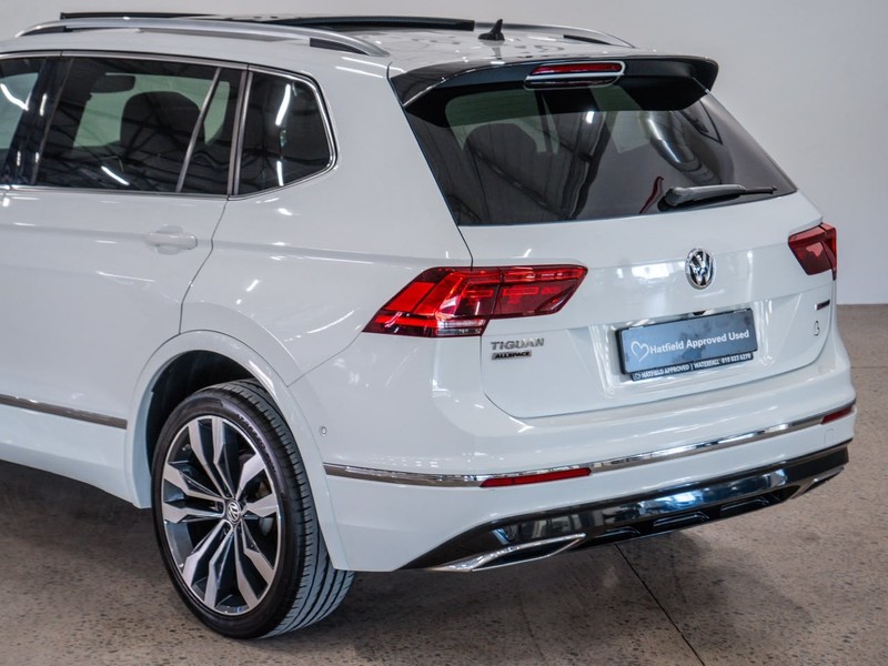 Volkswagen Tiguan Allspace - Chery Waterfall - Image 20