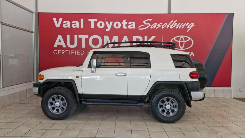 Toyota FJ Cruiser - Vaal Toyota Sasolburg - Image 2