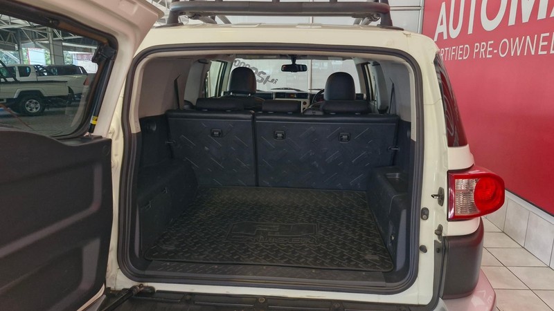 Toyota FJ Cruiser - Vaal Toyota Sasolburg - Image 9