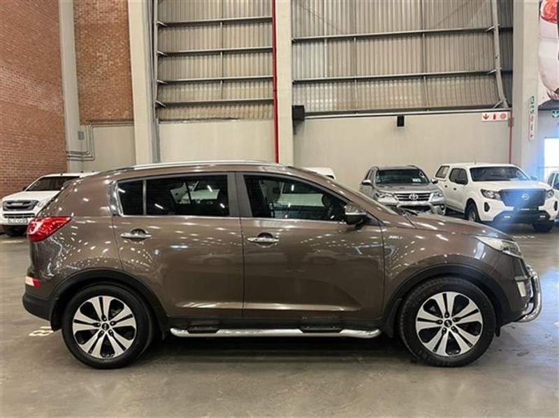Kia Sportage - Weelee - Image 8